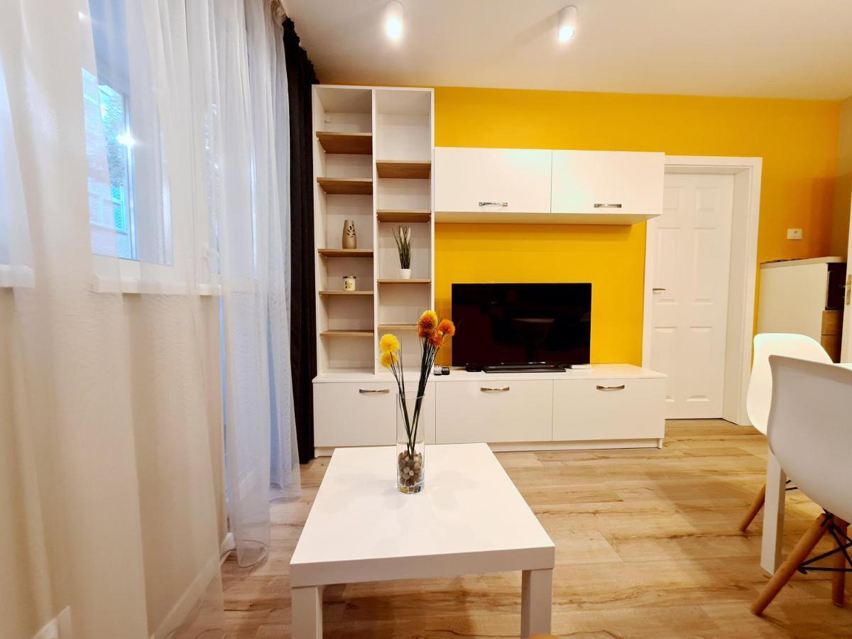 Brand New Luxury Flat In The City Center Varna Buitenkant foto